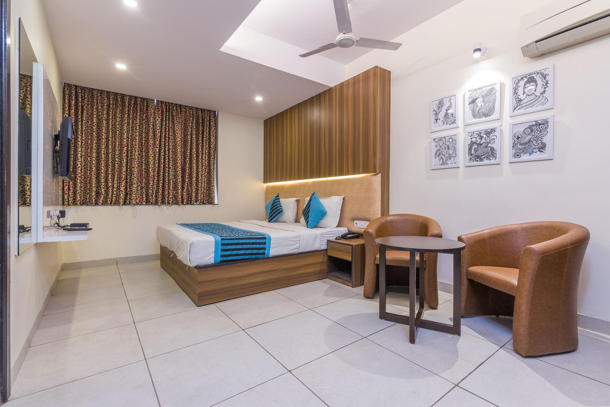 Rupam Hotel Delhi  Exterior photo