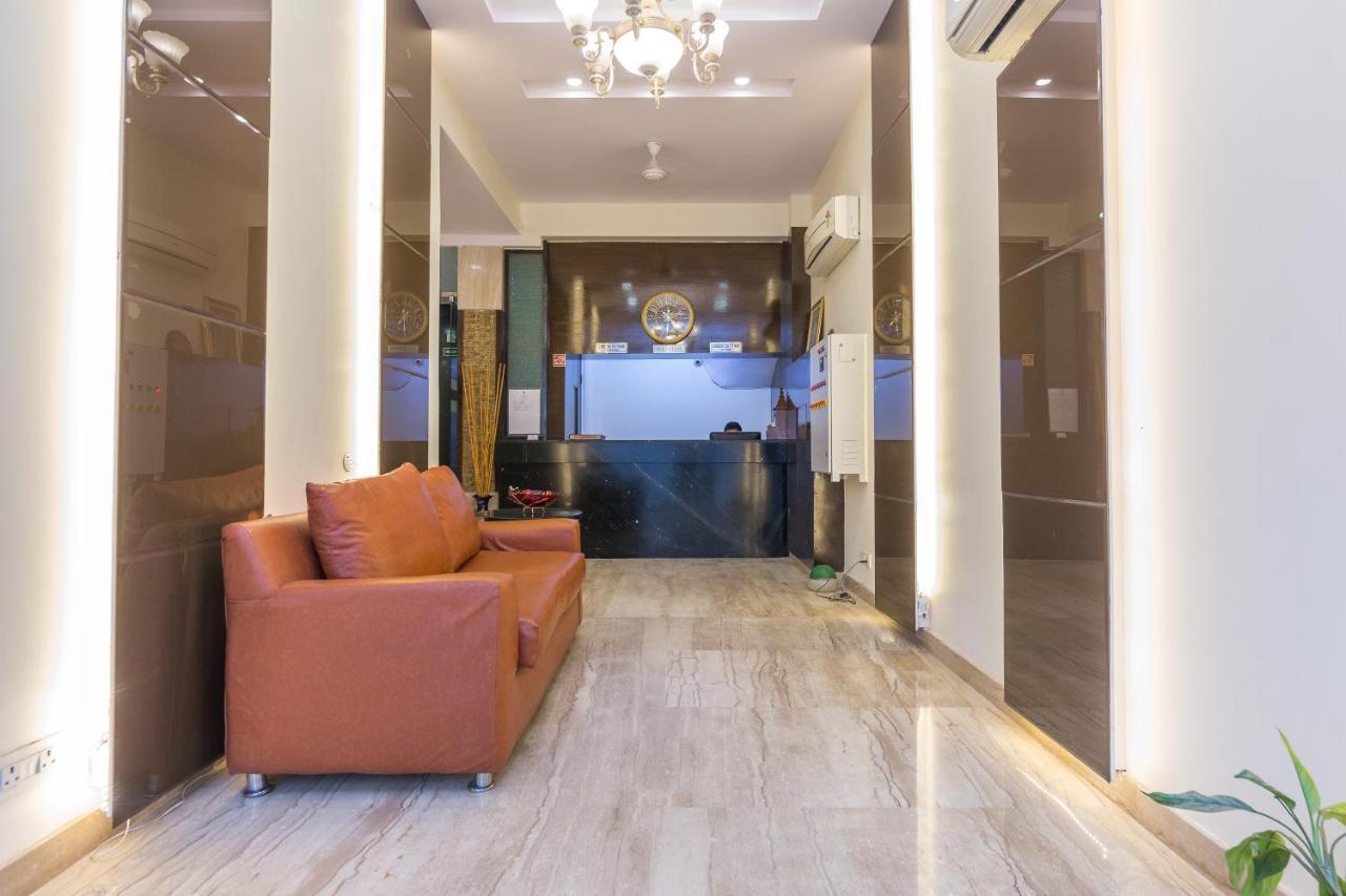 Rupam Hotel Delhi  Exterior photo