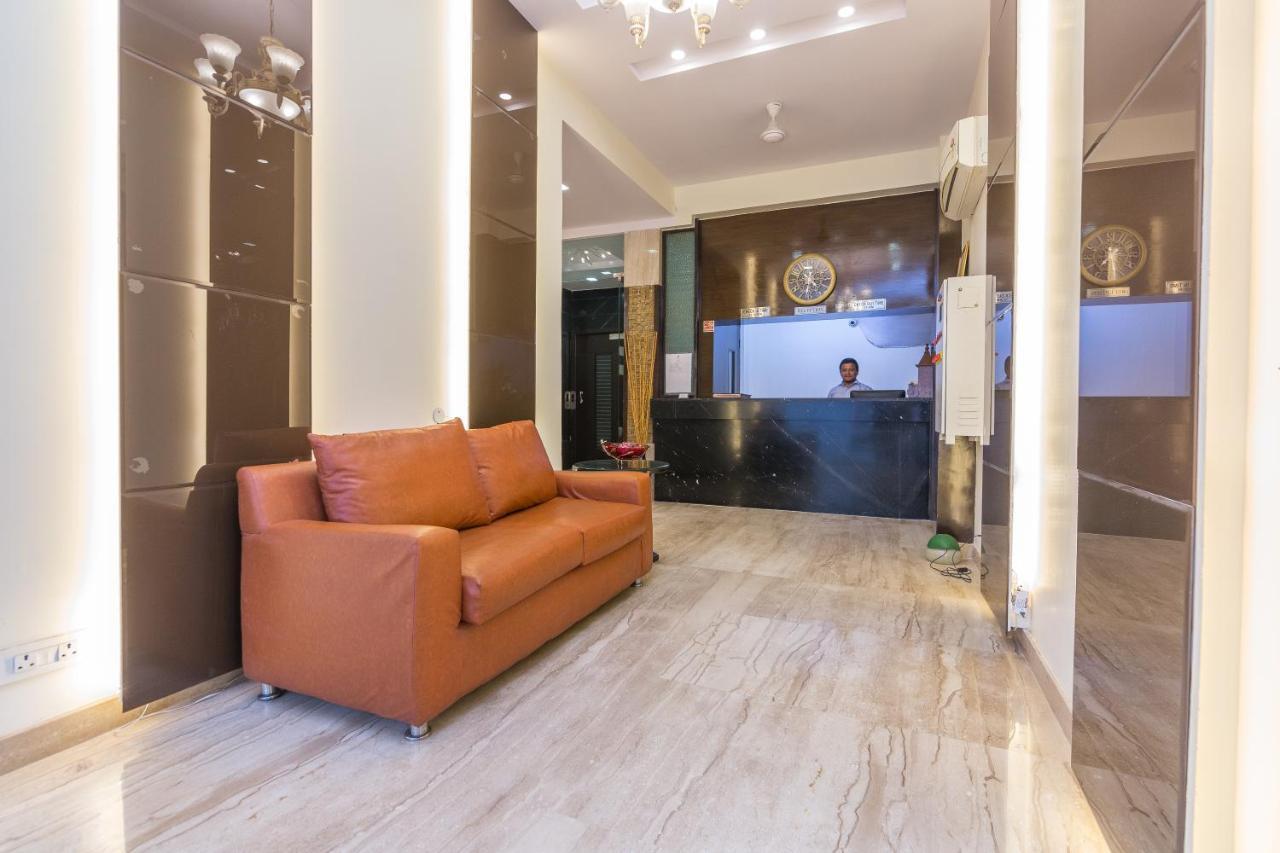 Rupam Hotel Delhi  Exterior photo